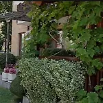 Garden Of Eden- М104 Reymar