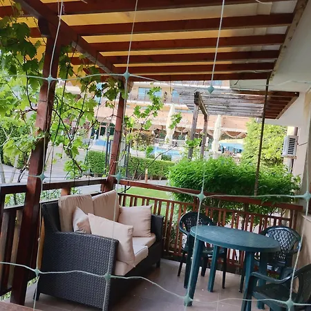 Garden Of Eden- м104 Reymar Apartment *